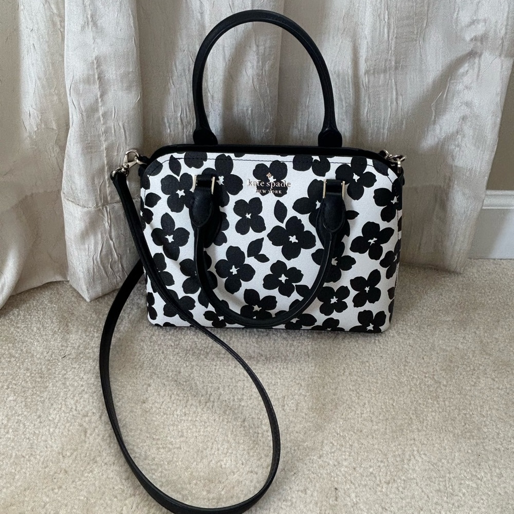 SALE🎄kate spade floral convertible bag